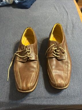 Blake Scott Men's Brown Leather Lace-Up Casual Dress Shoes. Needs new laces